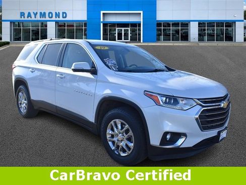 Certified 2019 Chevrolet Traverse LT image 1