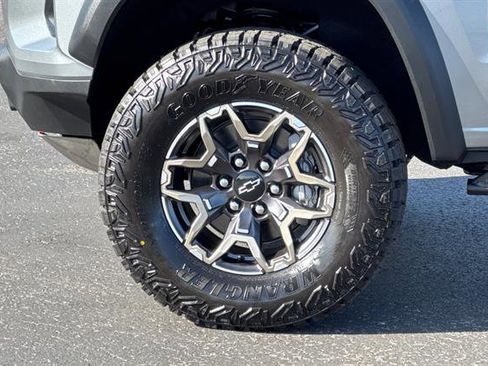 New 2026 Chevrolet Colorado ZR2 w/ Technology Package image 32