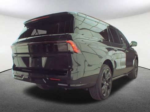 Used 2025 Lincoln Navigator L Black Label AWD/4WD image 2