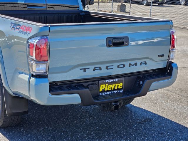Used 2023 Toyota Tacoma TRD Sport w/ Black Out Package (TMS) AWD/4WD image 13