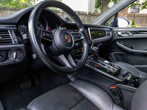 Used 2022 Porsche Macan image 7