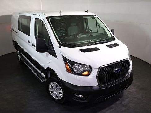 Used 2024 Ford Transit 250 Low Roof w/ Exterior Upgrade Package RWD image 7
