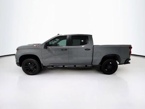 Used 2024 Chevrolet Silverado 1500 Custom Trail Boss w/ Turbomax Blackout Package AWD/4WD image 4