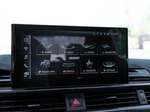 Used 2021 Audi S4 Premium Plus w/ Premium Plus Package image 16