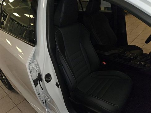 Used 2024 Lexus IS 300 F Sport image 24
