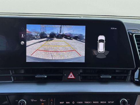 Used 2025 Kia Sportage EX image 22