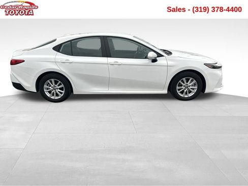 Used 2026 Toyota Camry LE image 6