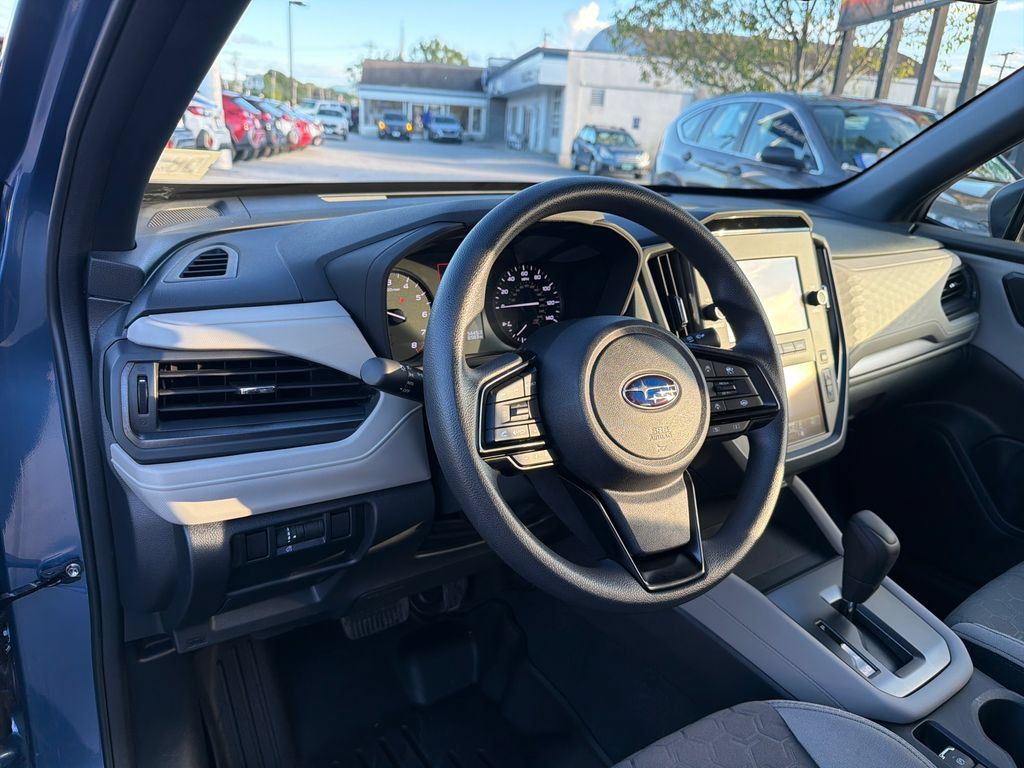 Certified 2025 Subaru Forester AWD/4WD image 19