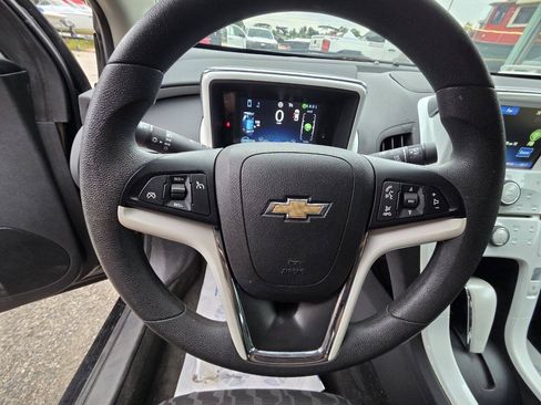 Used 2013 Chevrolet Volt FWD image 20