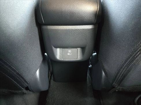 Used 2024 Nissan Versa SR image 17