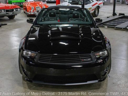 Used 2011 Ford Mustang GT Premium w/ Comfort Pkg RWD image 12