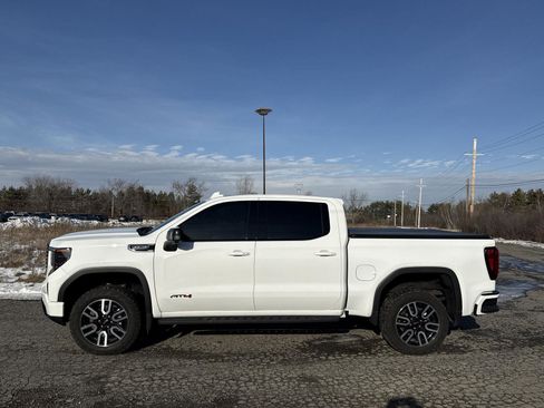 Used 2025 GMC Sierra 1500 AT4 w/ AT4 Premium Package image 3