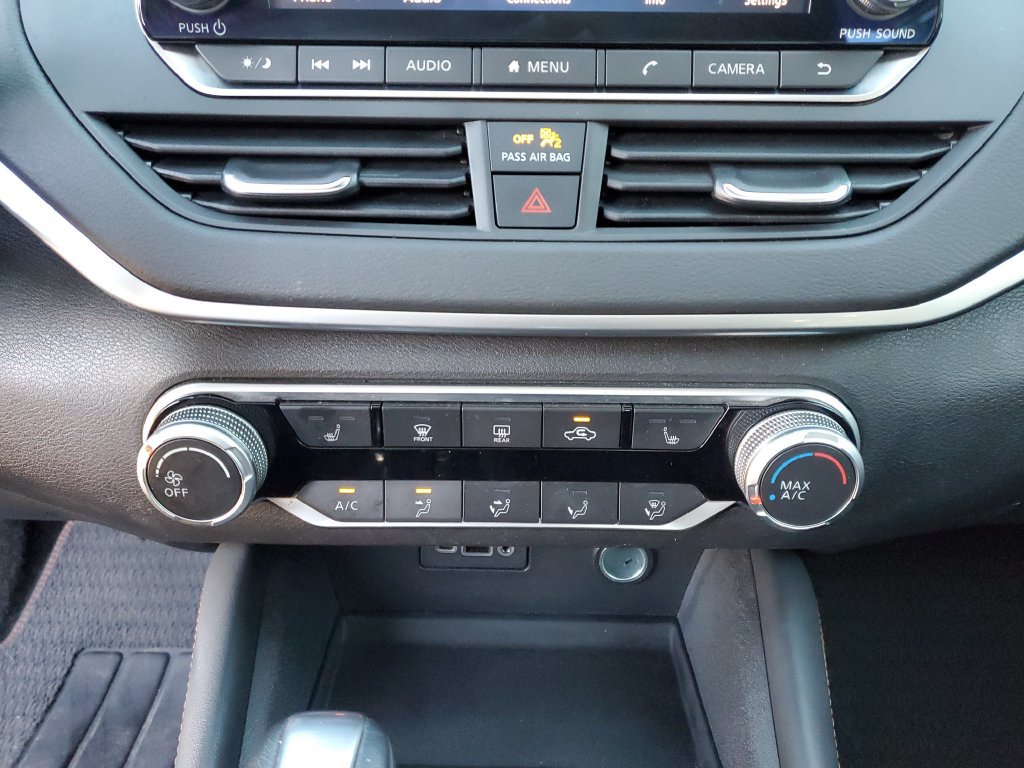 Certified 2022 Nissan Altima 2.5 SR w/ Midnight Edition Package FWD image 31