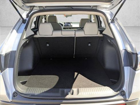 Used 2027 Honda HR-V LX image 6