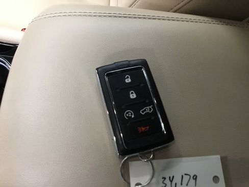 Used 2023 Jeep Grand Cherokee Limited w/ Trailer Tow Prep Group (B) image 11