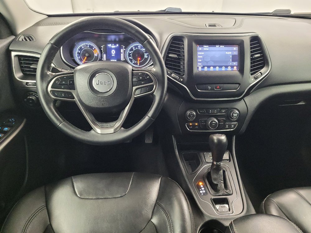 Used 2020 Jeep Cherokee Latitude Plus FWD image 22