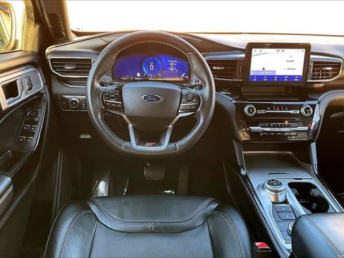 Used 2022 Ford Explorer ST w/ Equipment Group 401A image 5