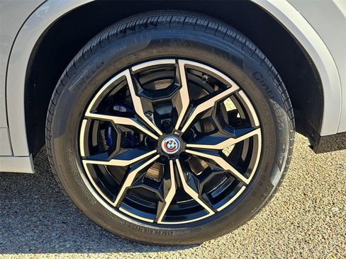 Used 2023 BMW X4 M40i w/ Premium Package image 33