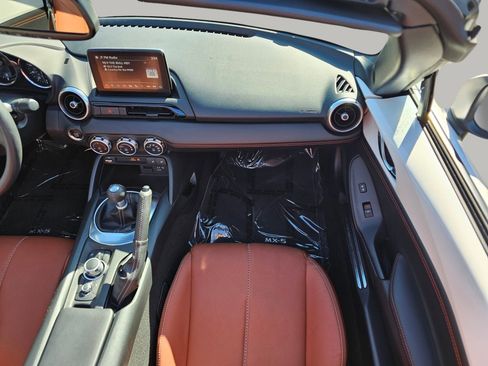 Used 2023 MAZDA MX-5 Miata Grand Touring image 4