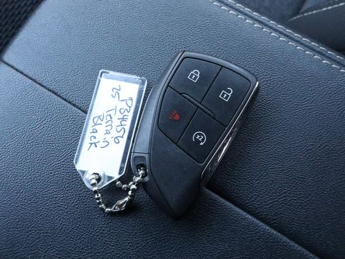 Used 2025 GMC Terrain Elevation image 29