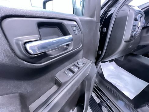 Used 2021 Chevrolet Silverado 1500 Custom AWD/4WD image 12