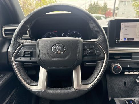 Used 2024 Toyota Tacoma TRD Off-Road AWD/4WD image 26