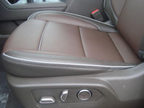 New 2026 GMC Sierra 1500 Denali w/ Denali Reserve Package image 10