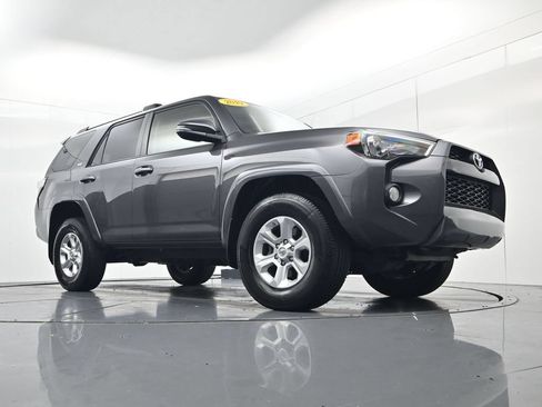 Used 2019 Toyota 4Runner SR5 Premium AWD/4WD image 43