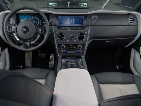 Used 2023 Rolls-Royce Cullinan AWD/4WD image 57