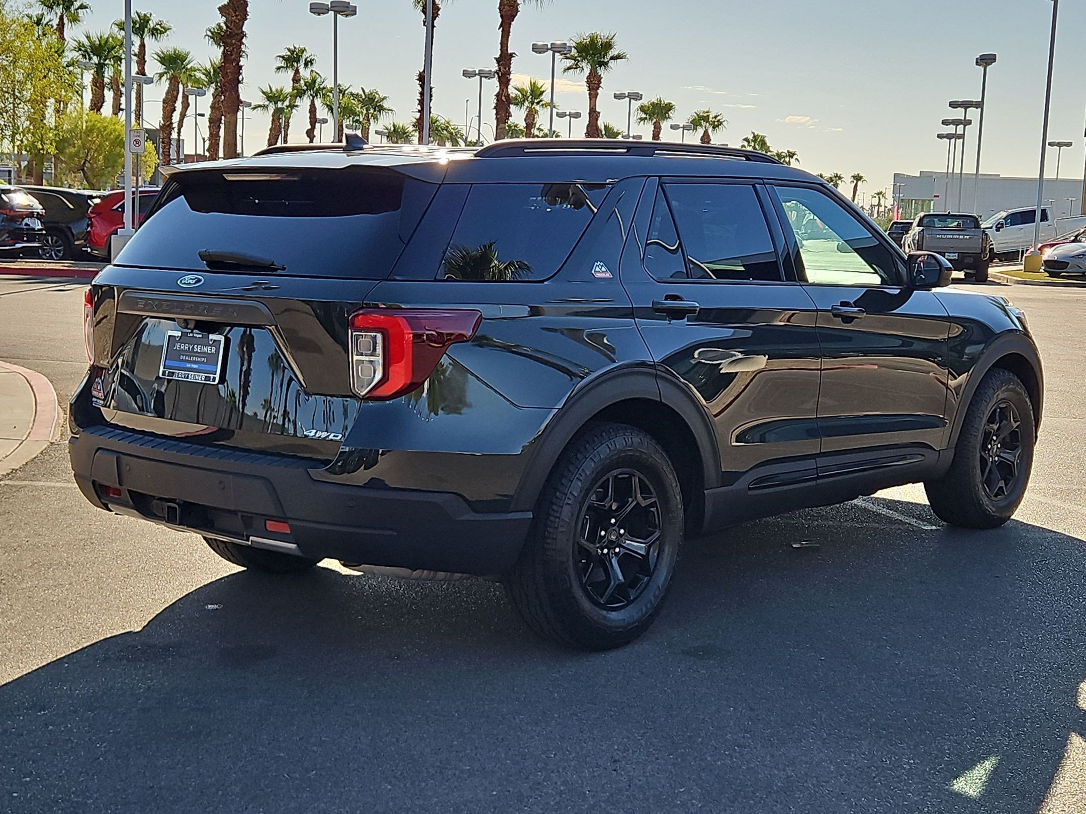 Used 2022 Ford Explorer Timberline w/ Timberline Technology Package AWD/4WD image 5