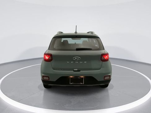 Certified 2026 Hyundai Venue SEL FWD image 5