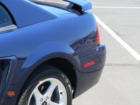 Used 2001 Ford Mustang Cobra RWD image 16