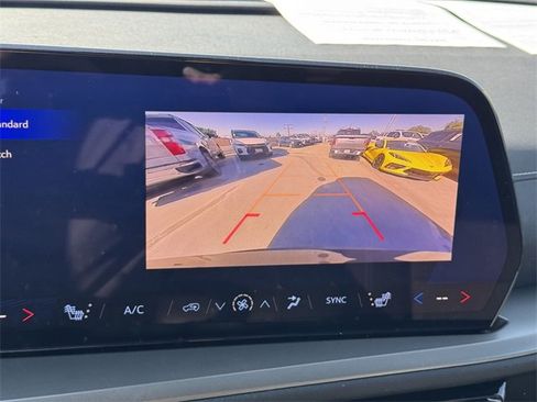 Certified 2025 Chevrolet Traverse LT image 15