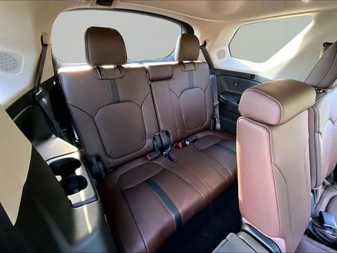 Used 2024 Honda Pilot Elite image 20