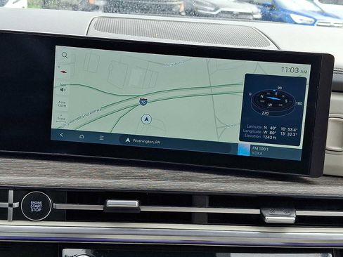 Used 2025 Hyundai Santa Fe Limited image 18