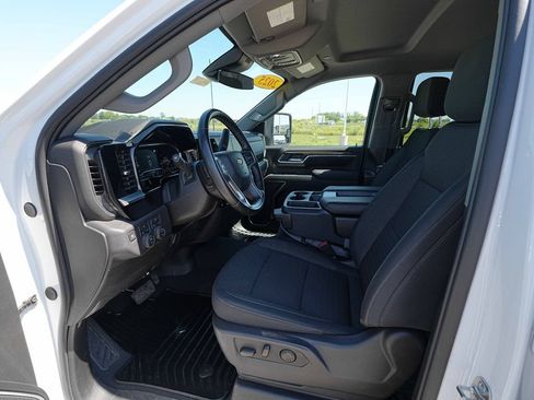 Used 2025 Chevrolet Silverado 2500 LT w/ Convenience Package AWD/4WD image 16