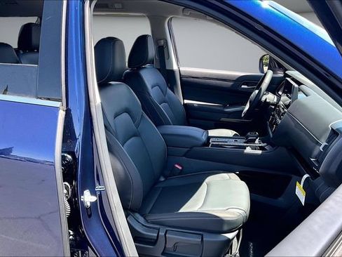 New 2026 Nissan Pathfinder SL FWD image 11