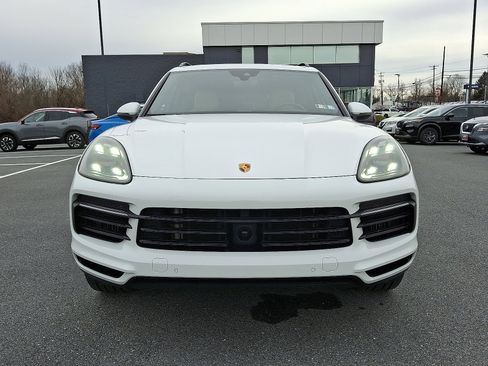 Used 2023 Porsche Cayenne S image 2
