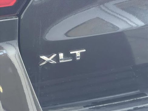 Used 2024 Ford Expedition Max XLT RWD image 3