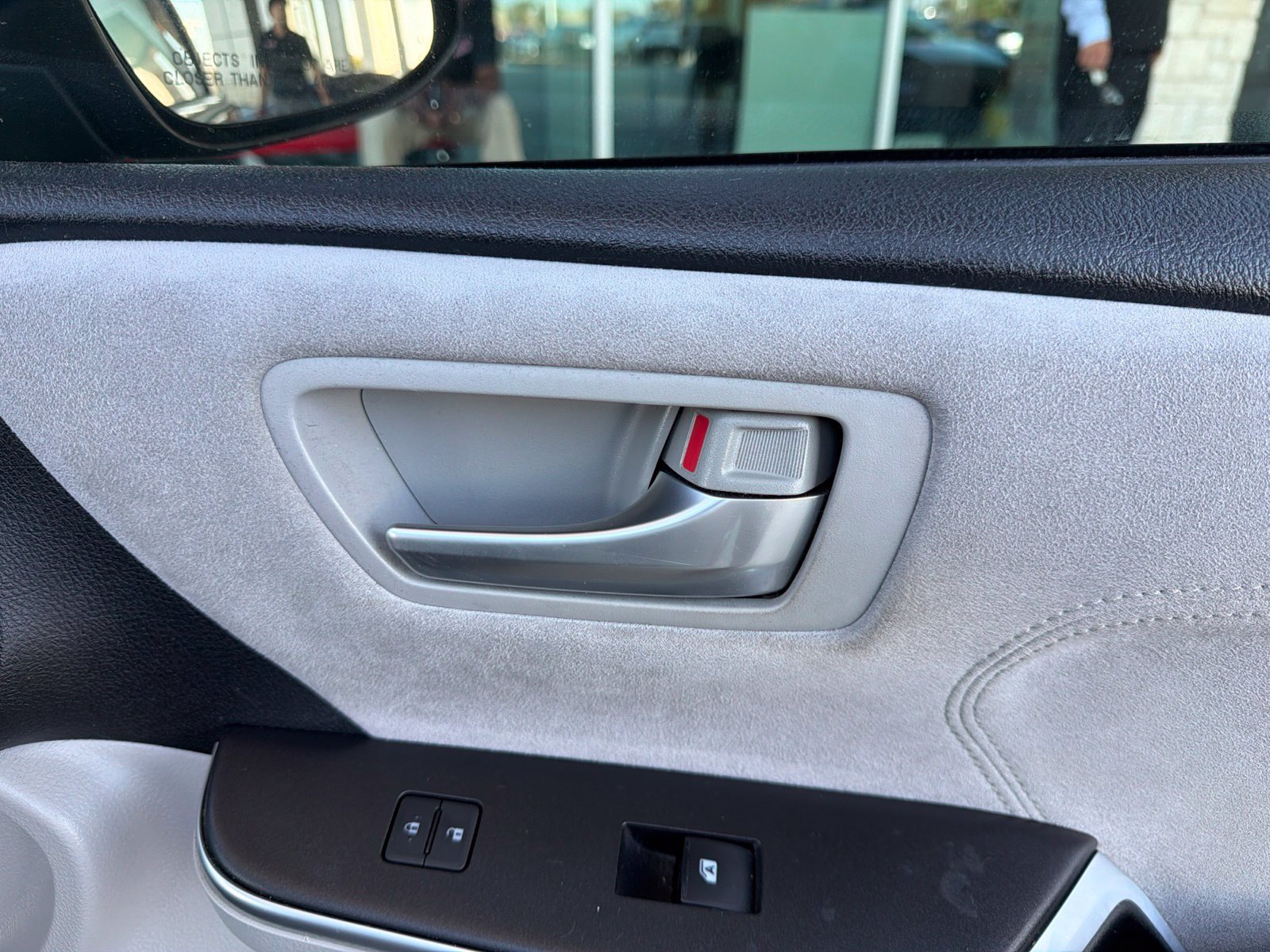 Used 2017 Toyota Camry XSE FWD image 21