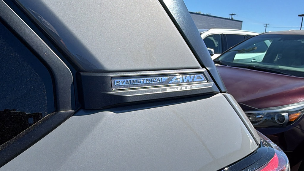 Used 2025 Subaru Forester Premium AWD/4WD image 11