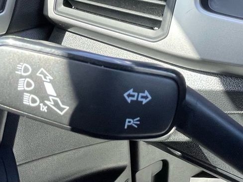 Used 2021 Volkswagen Atlas SE w/ Towing Package image 22