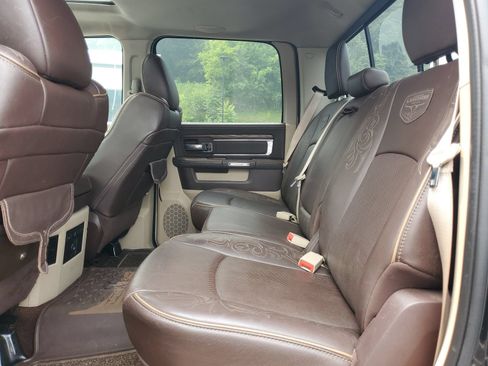 Used 2015 RAM 1500 Laramie Longhorn w/ Convenience Group AWD/4WD image 24