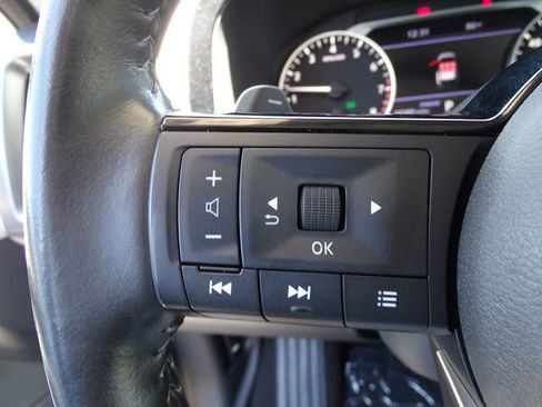 Used 2022 Nissan Pathfinder SL w/ SL Black Package FWD image 20