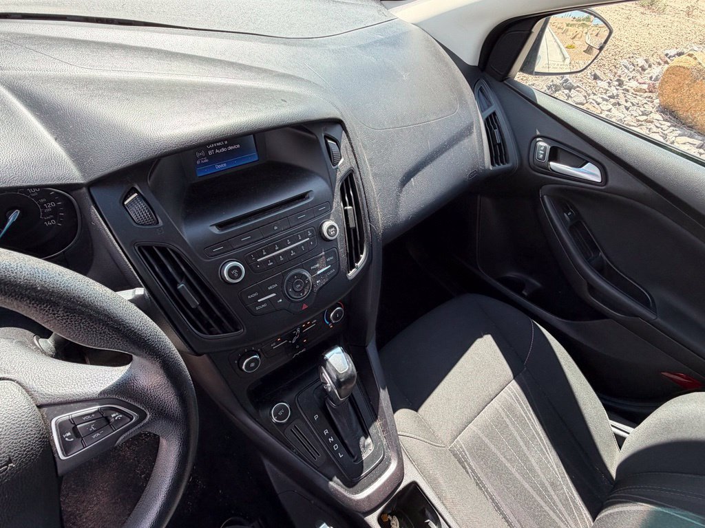 Used 2016 Ford Focus SE FWD image 25