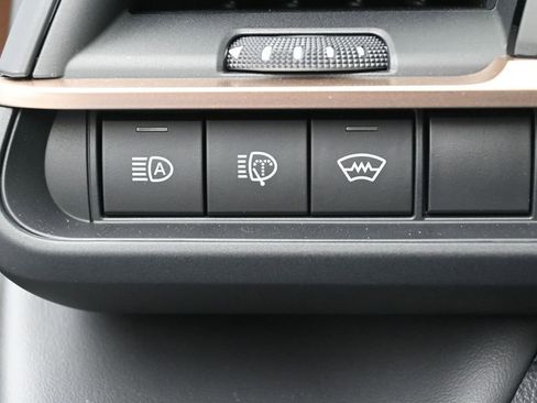 Certified 2026 Toyota Crown Signia AWD/4WD image 17