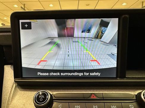 Used 2022 Ford Maverick XLT FWD image 4