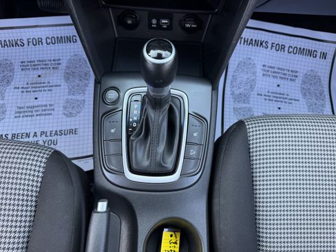 Used 2021 Hyundai Kona SEL FWD image 39