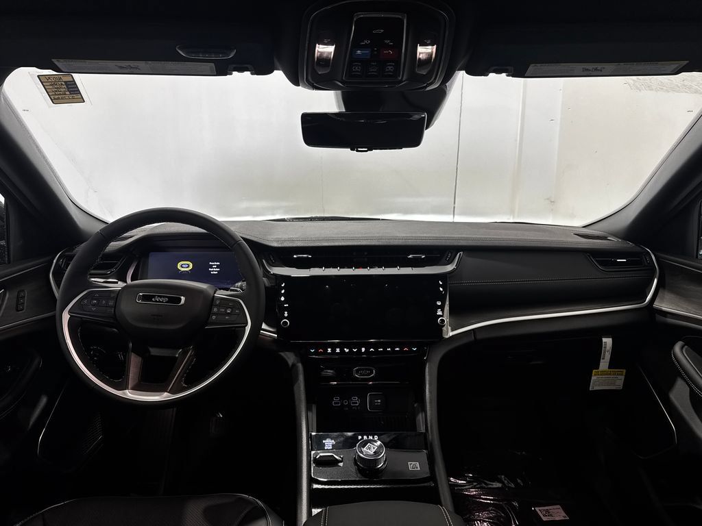 New 2026 Jeep Grand Cherokee L Limited AWD/4WD image 2