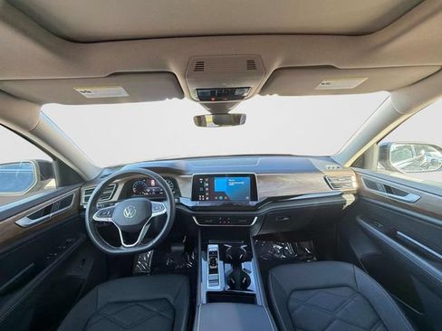 Used 2025 Volkswagen Atlas SE AWD/4WD image 21